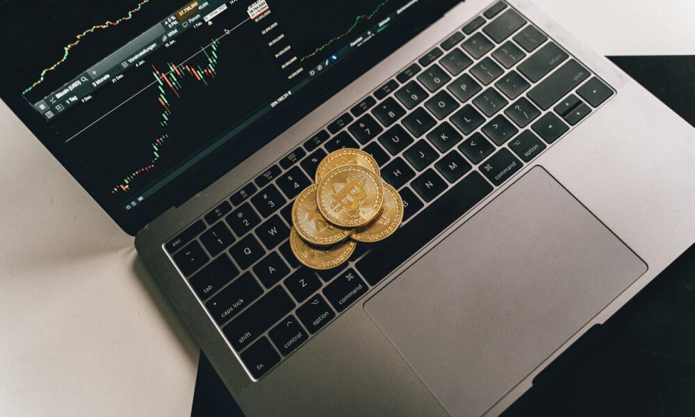 Get Familiar with Some Common Risks Involved with Bitcoins
