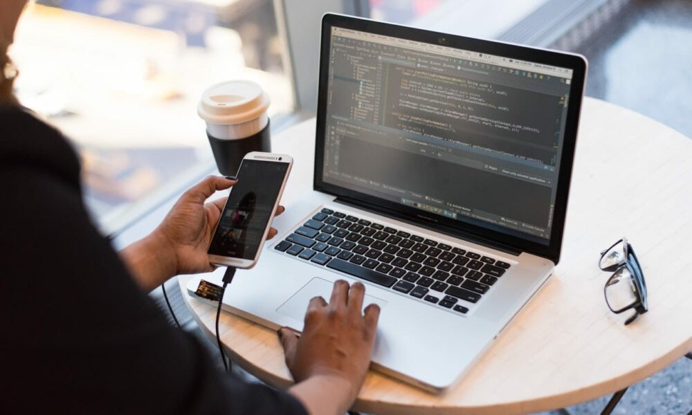 Open Source Software for Business