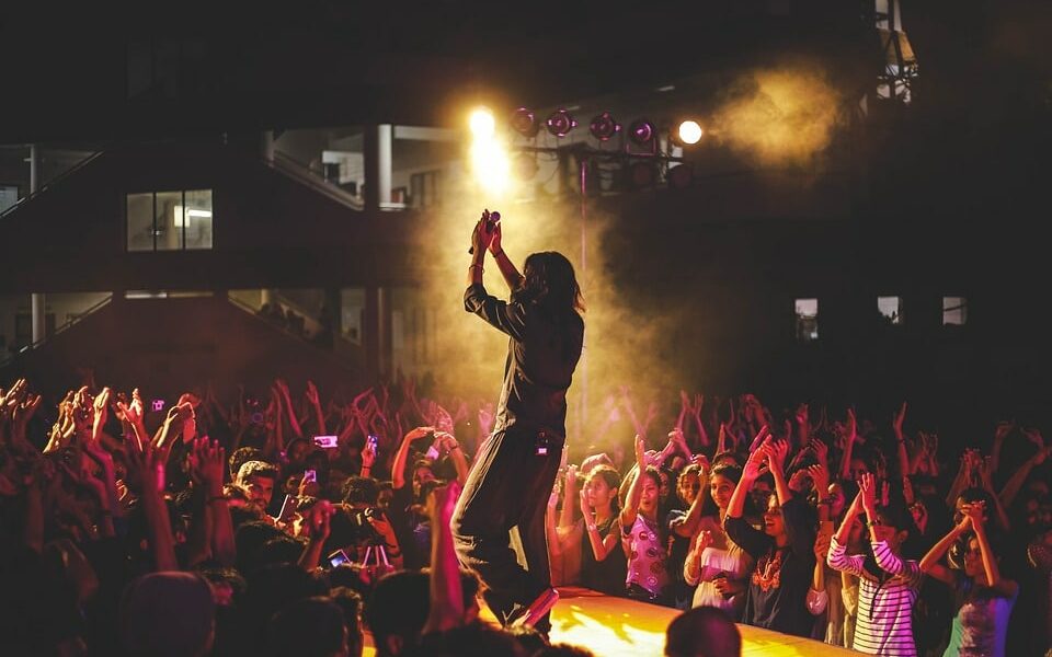 Musician and fans