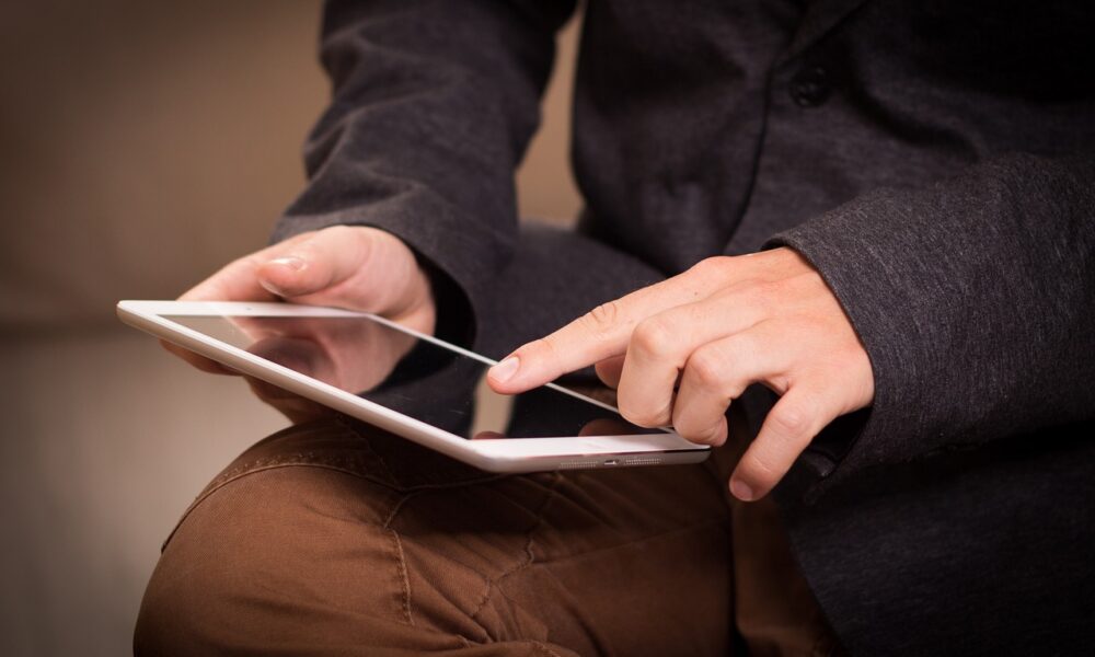 tablet, ipad, read