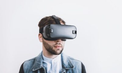 VR