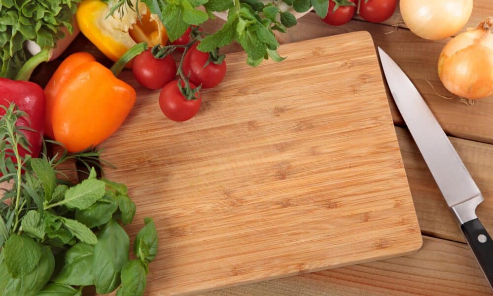 herbs vegetables with chopping board 1147 371