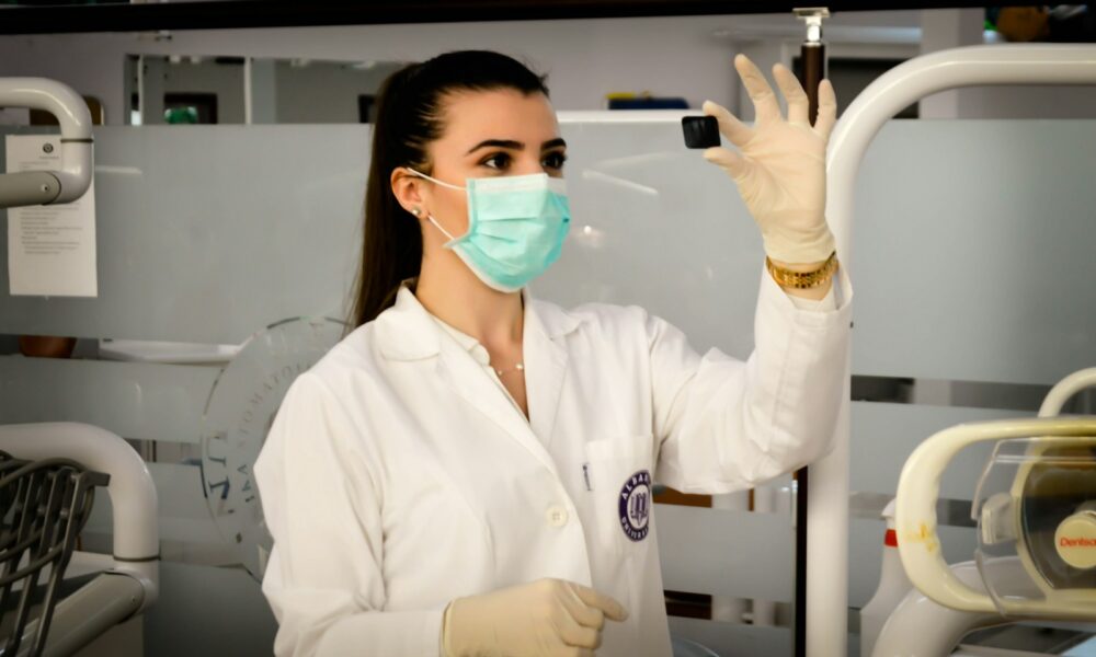 woman inside laboratory