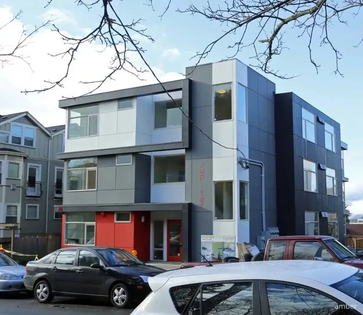 Tech-Friendly Student Housing in Seattle : What to Look For 16 Tech-Friendly Student Housing in Seattle