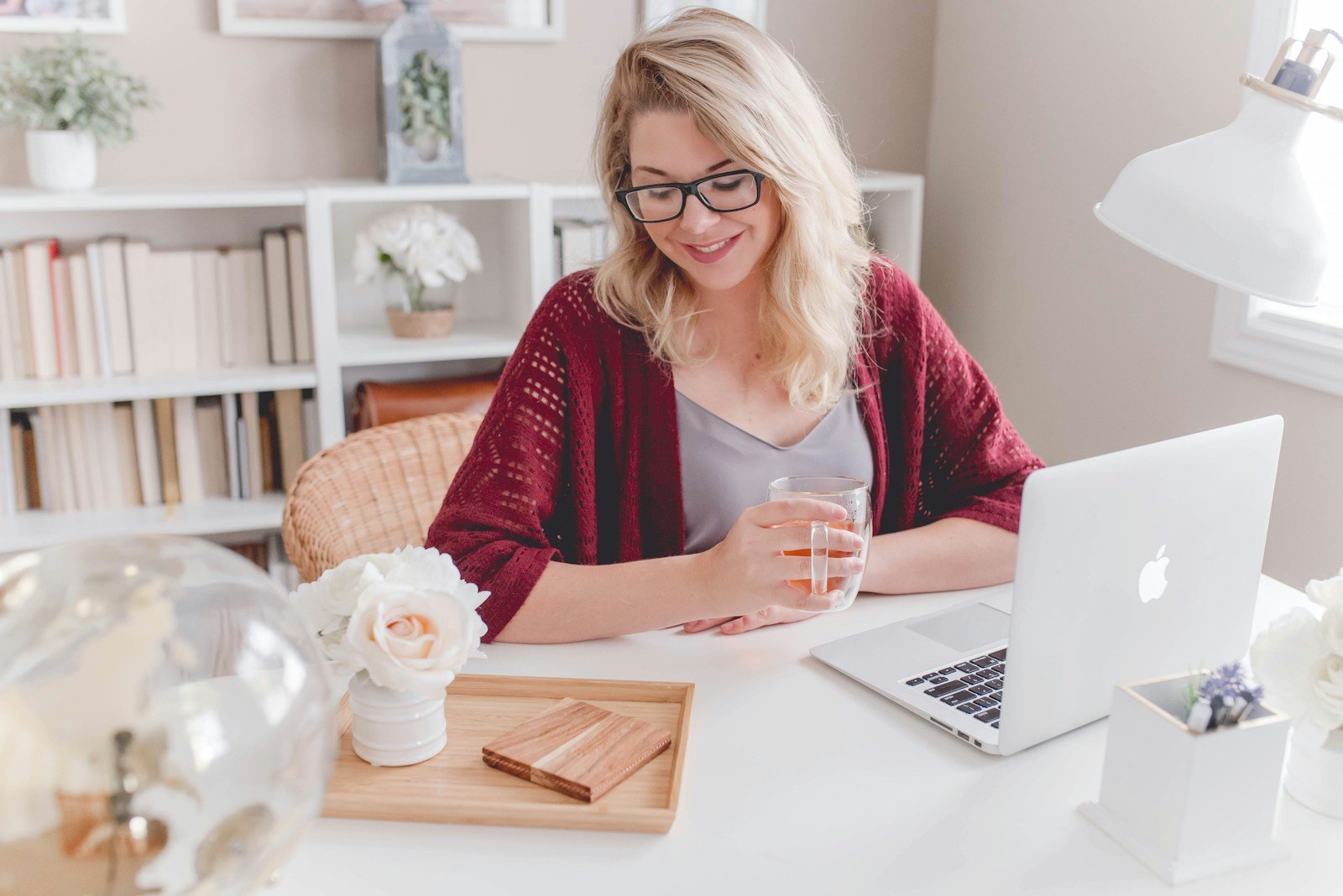 Essential Tips for Success in the Freelancing World 16 freelancing tips