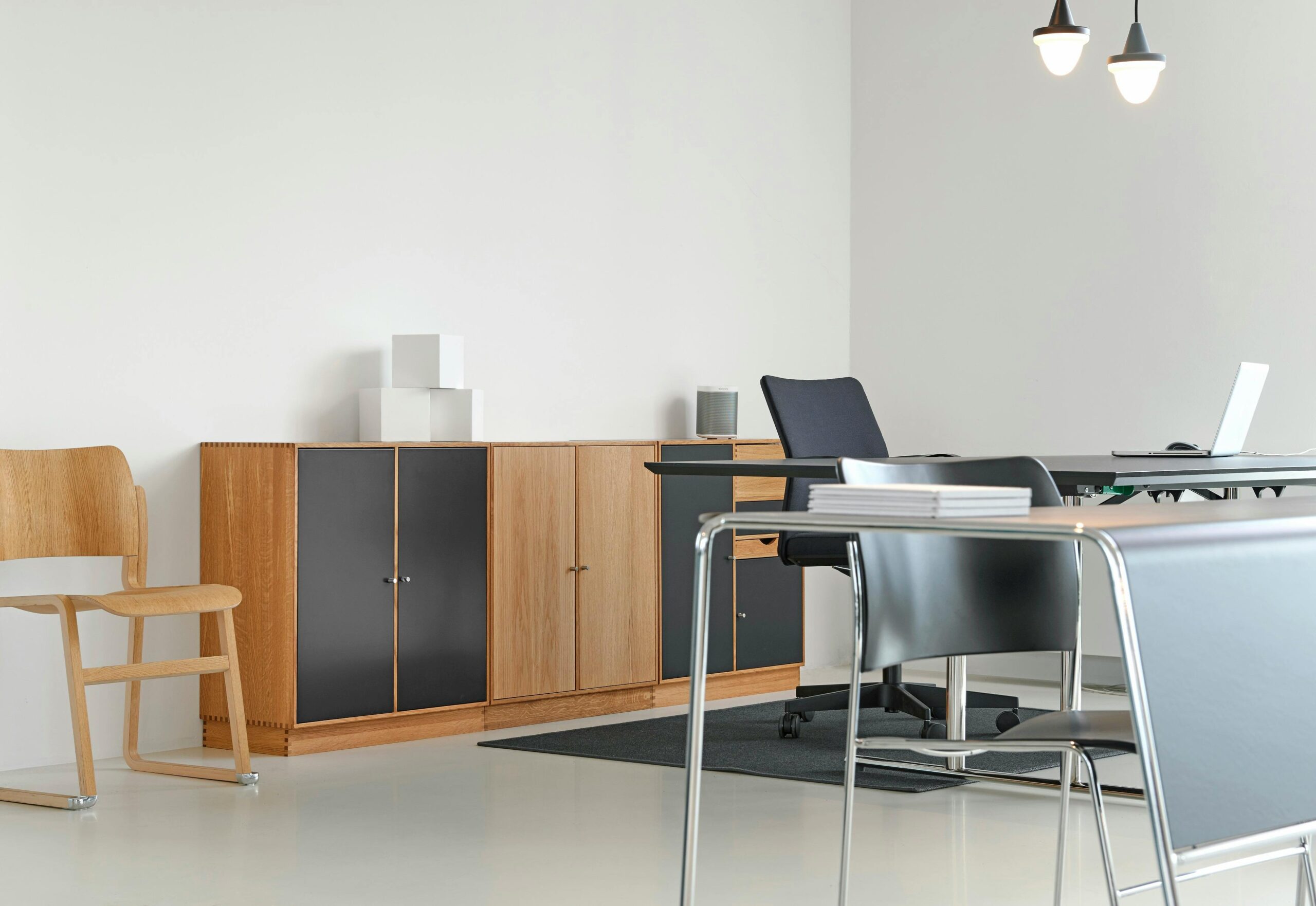 How to Create a Clutter-Free Office with Smart Storage 16 Clutter-Free Office