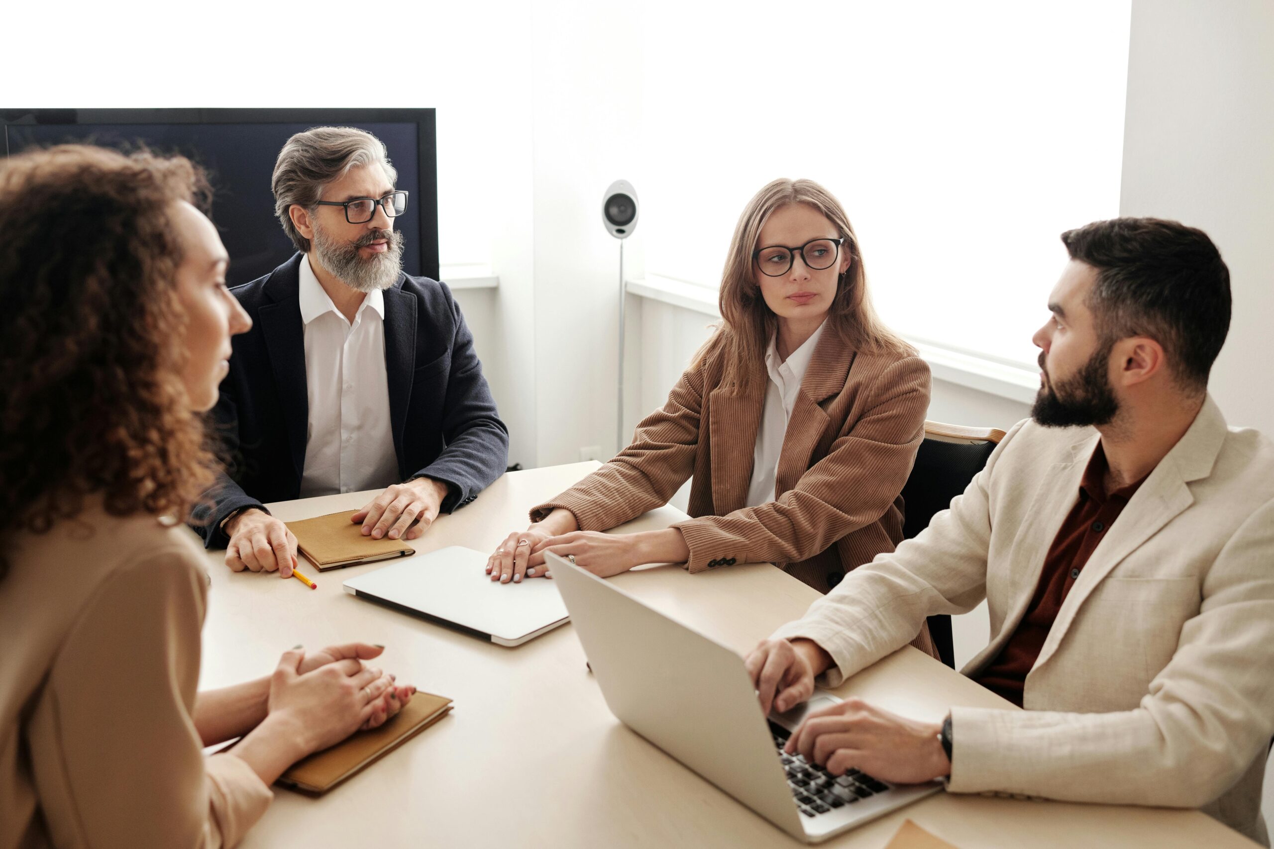 What Do Investors Look for in a Startup? Here’s What Matters 16 Startup