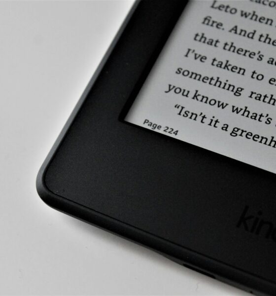 black Amazon Kindle e-book reader
