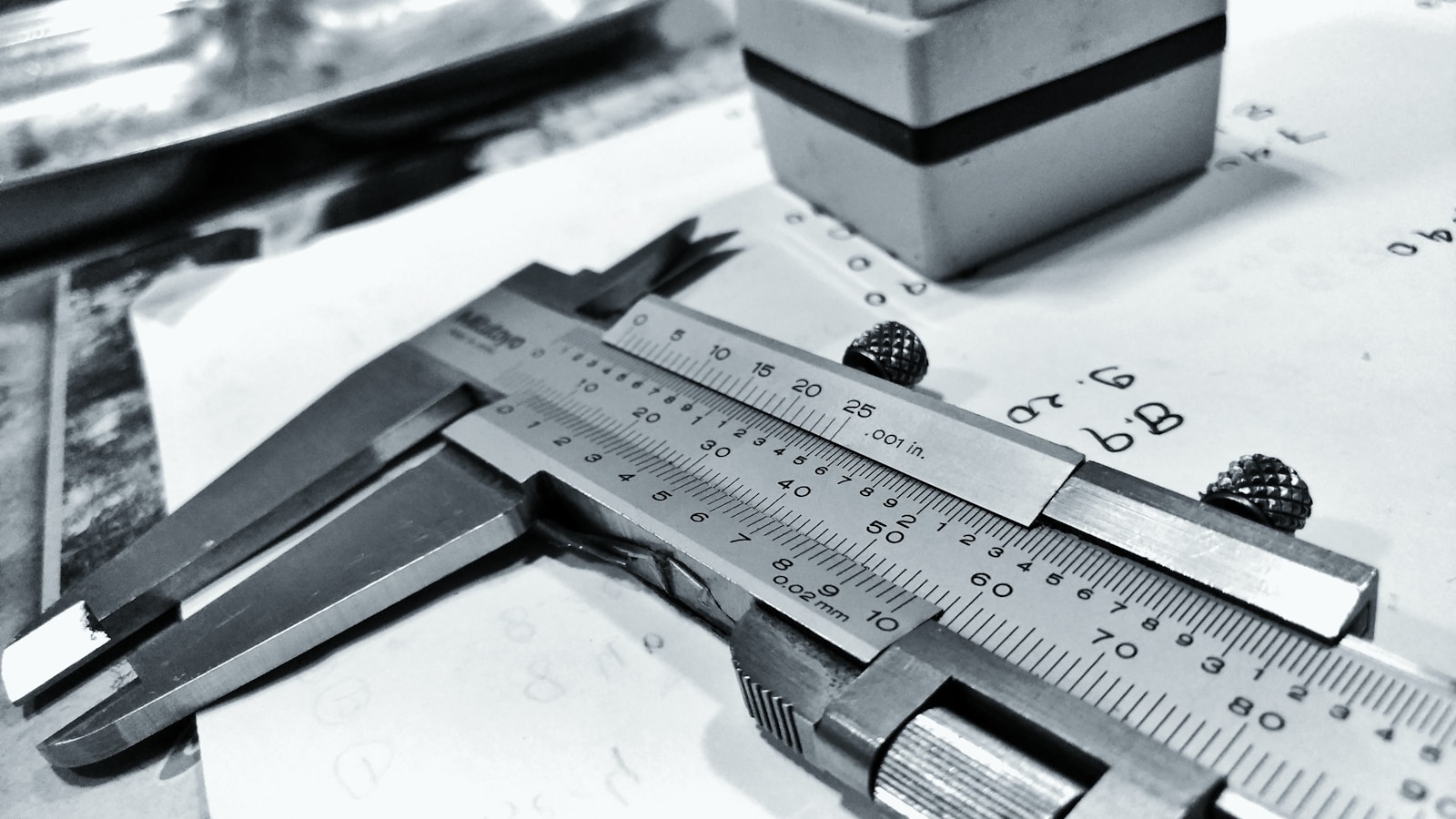 CNC Machining Tolerances: A Practical Guide for Designers to Reduce Cost and Time 16 CNC Machining