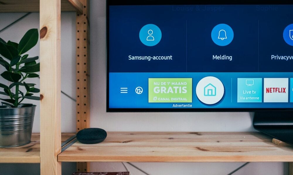 what is a smart tv box