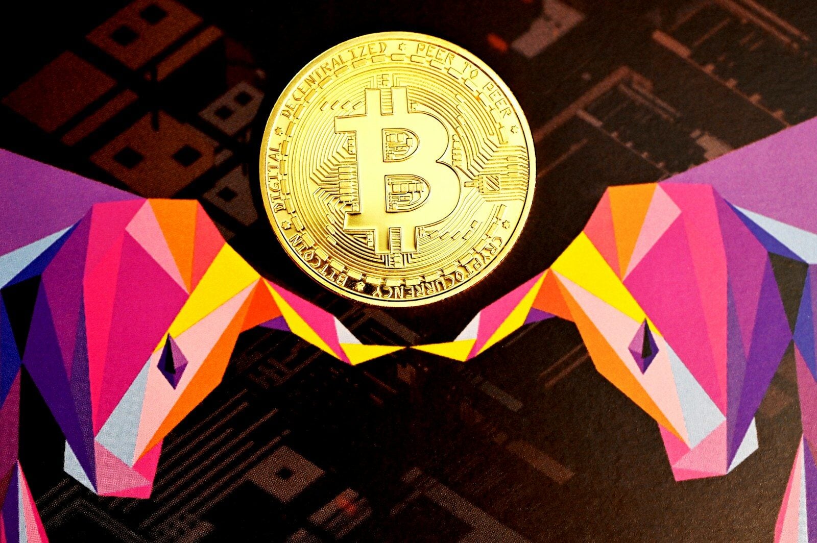 gold and white round ornament