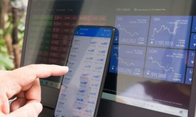 black android smartphone turned on screen